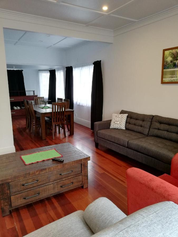 Mill Lodge Hamilton Extérieur photo